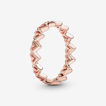 Load image into Gallery viewer, Freehand Hearts Ring