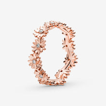 Load image into Gallery viewer, Sparkling Daisy Flower Crown Ring
