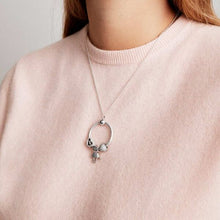 Load image into Gallery viewer, Pandora Moments Medium O Pendant