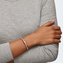 Load image into Gallery viewer, Twist bangle White, Rhodium plated