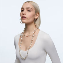 Load image into Gallery viewer, Constella hoop earrings Round cut, White, Shiny gold-tone plated