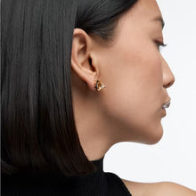 Load image into Gallery viewer, Ortyx stud earrings Pyramid cut, Yellow, Gold-tone plated