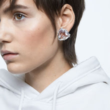 Load image into Gallery viewer, Swarovski Mesmera clip earring Single, Triangle cut crystal, White,